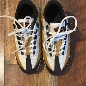 Nike Air Max 95 size 4Y - White Black and Mustard